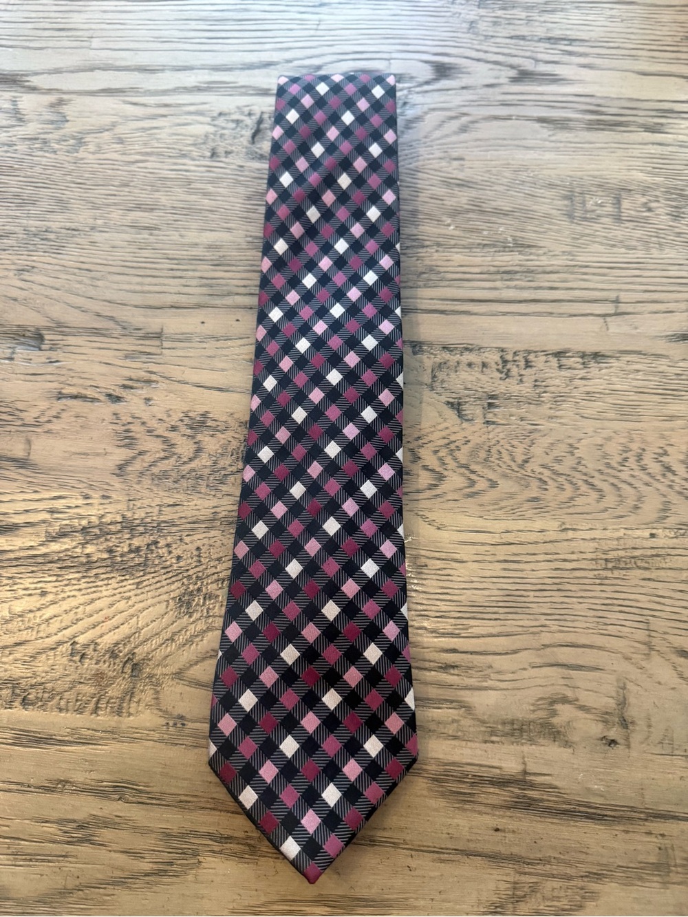 Sean John Black, Pink and White Checkered Men's Tie